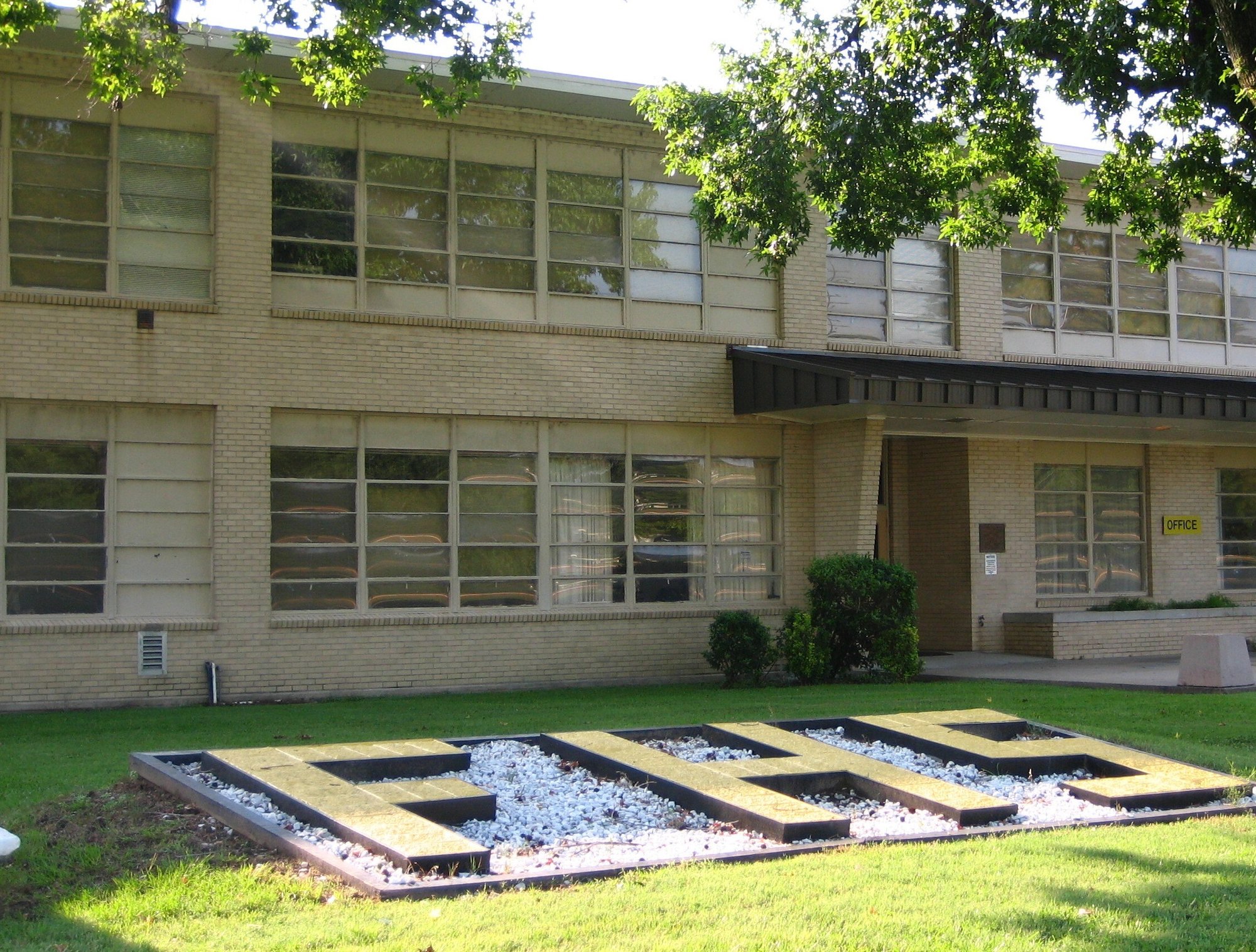 Ferriday_(LA)_High_School_IMG_1205